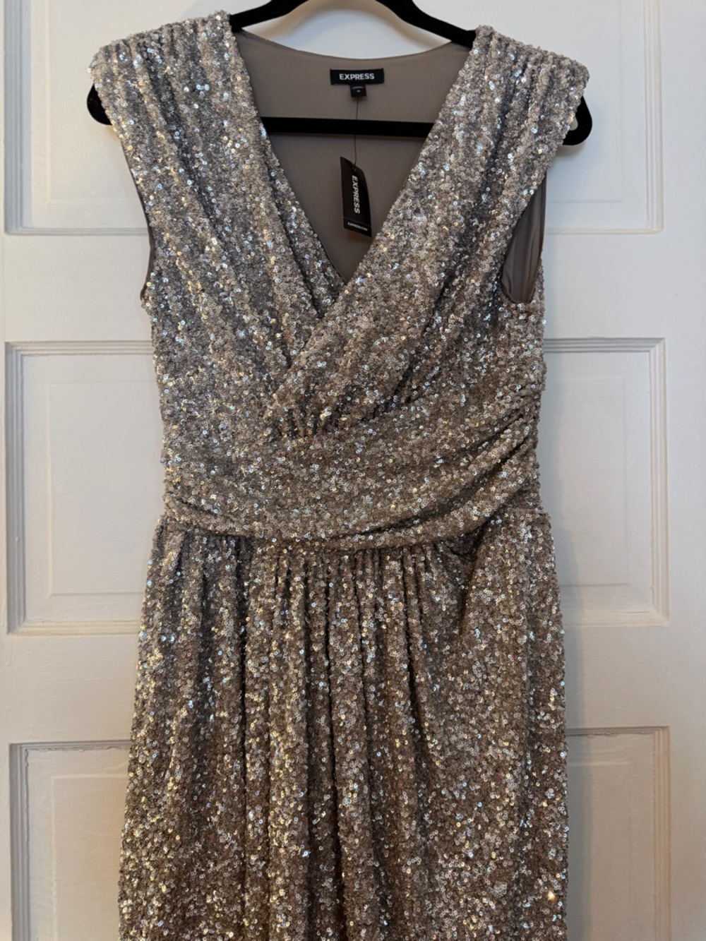 Express Silver One-Shoulder Sequin Cocktail Dress - Picture 2 of 3